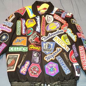 This is a Jeff Hamilton jacket very rare...